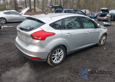 2016 Ford Focus Se z USA, uszkodzony, nr VIN 1FADP3K20GL368383